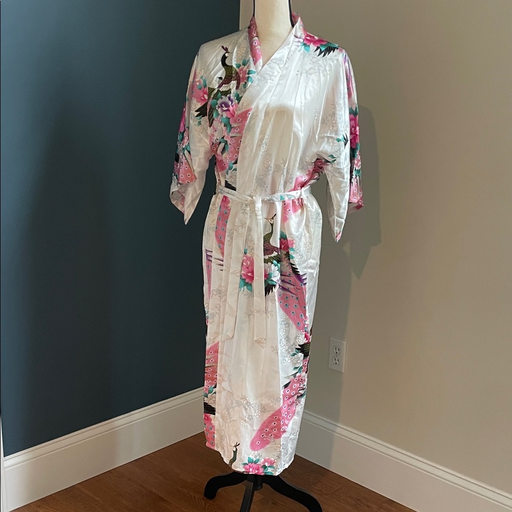 Elegant Floral Kimono Robe